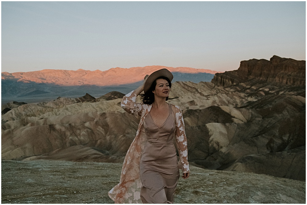 Wedding in Death Valley 