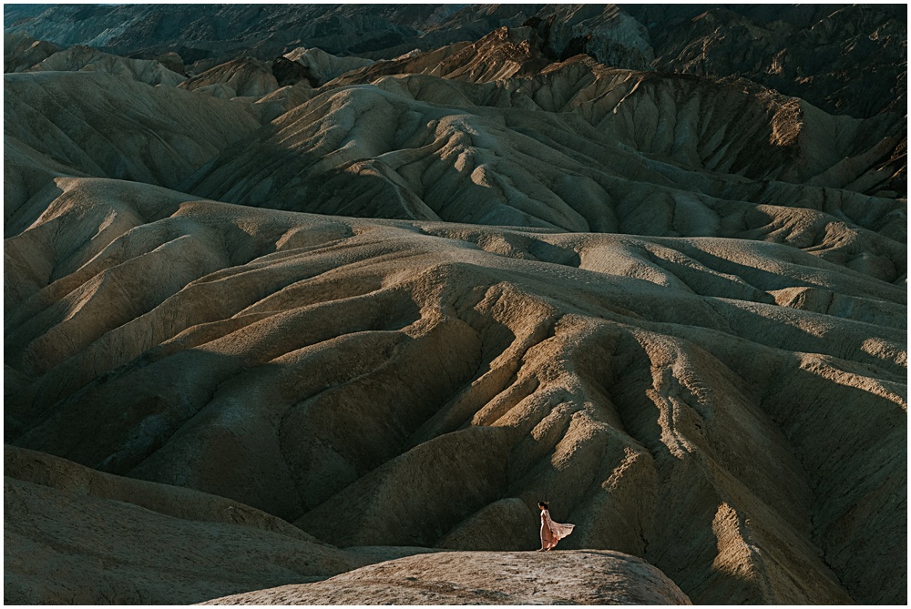 sunrise wedding in Death Valley National Park 