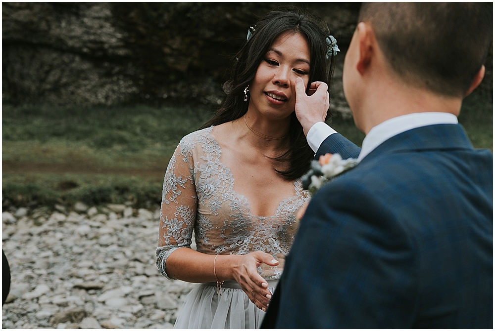 Iceland elopement photographer 