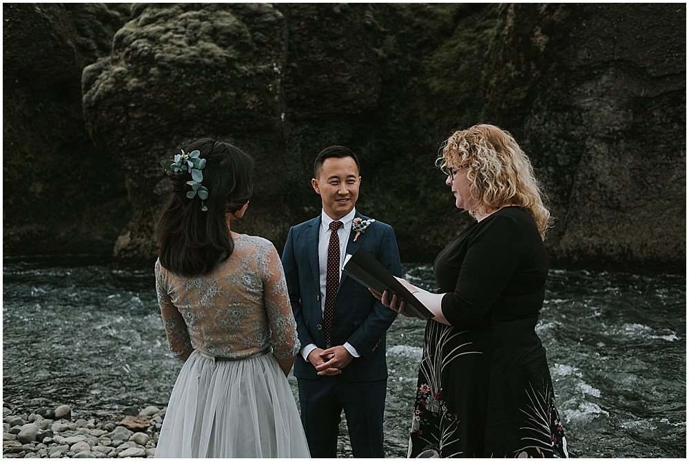 Elopement photographer Iceland 