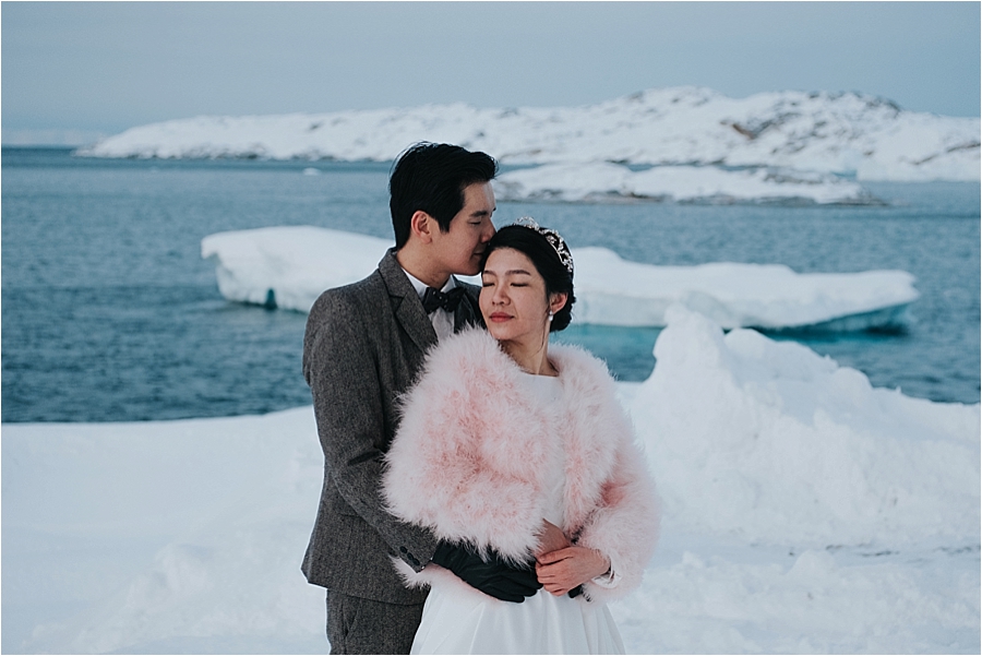 winter themed wedding photos