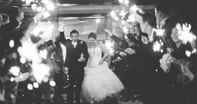 Tips for Your Wedding: Sparkler Send-Off