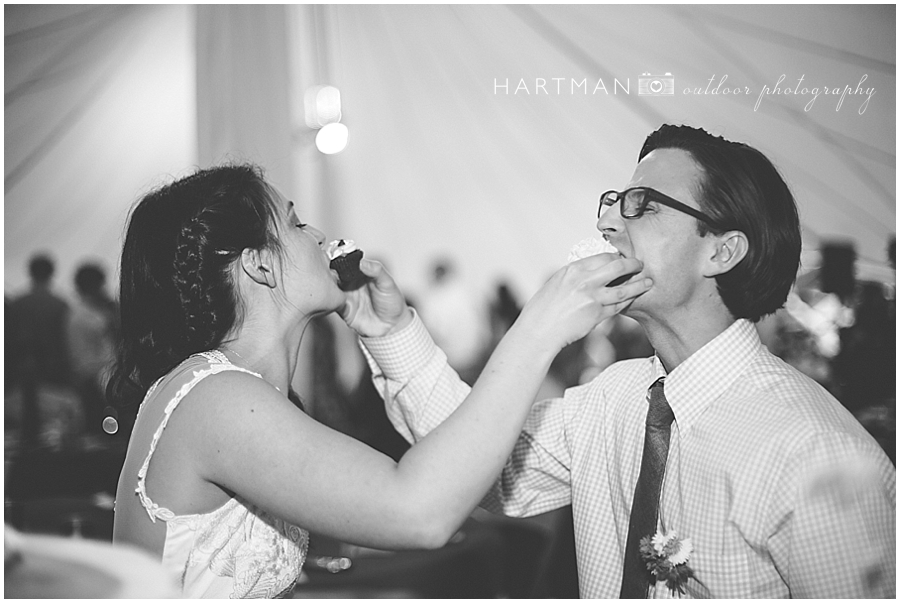 bride and groom cupcake reception photographer
