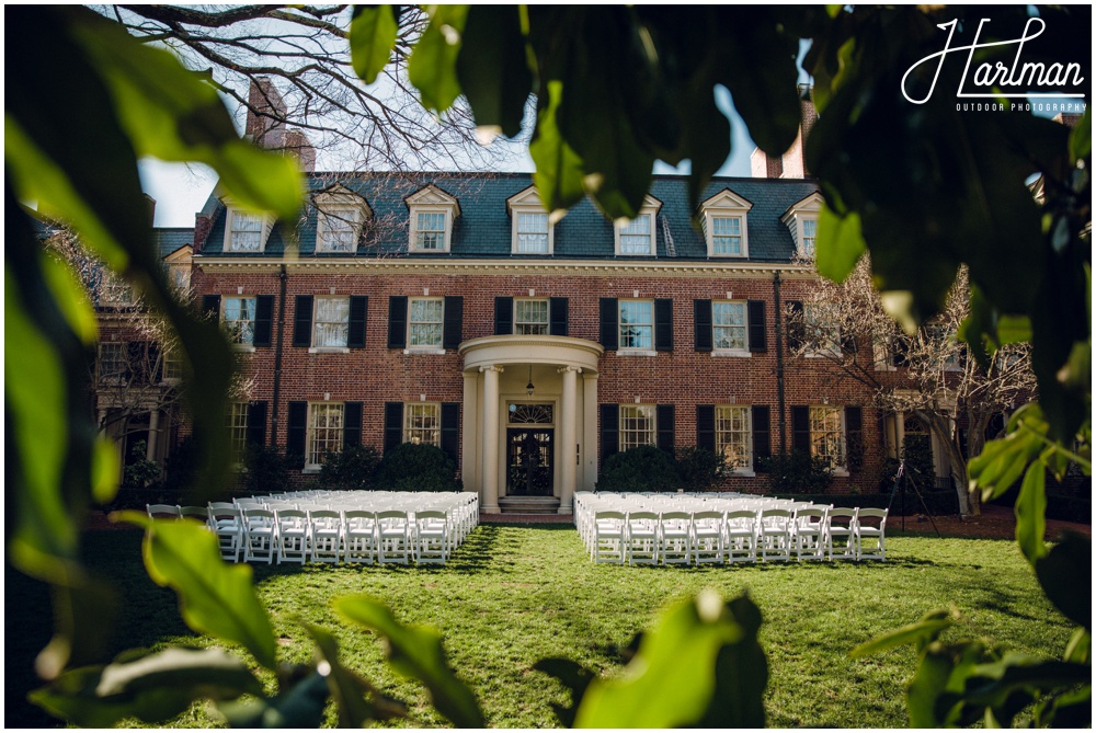 outdoor wedding ceremony at the Carolina Inn