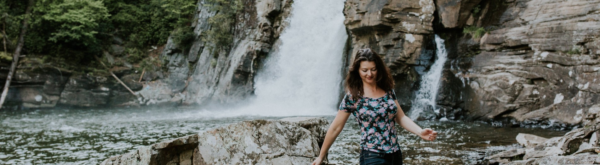 Hiking Linville Gorge | North Carolina