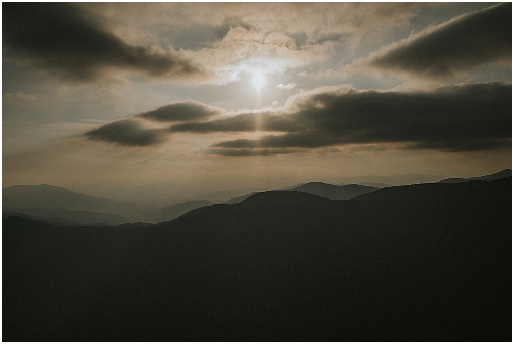 hawksbill mountain elopement 