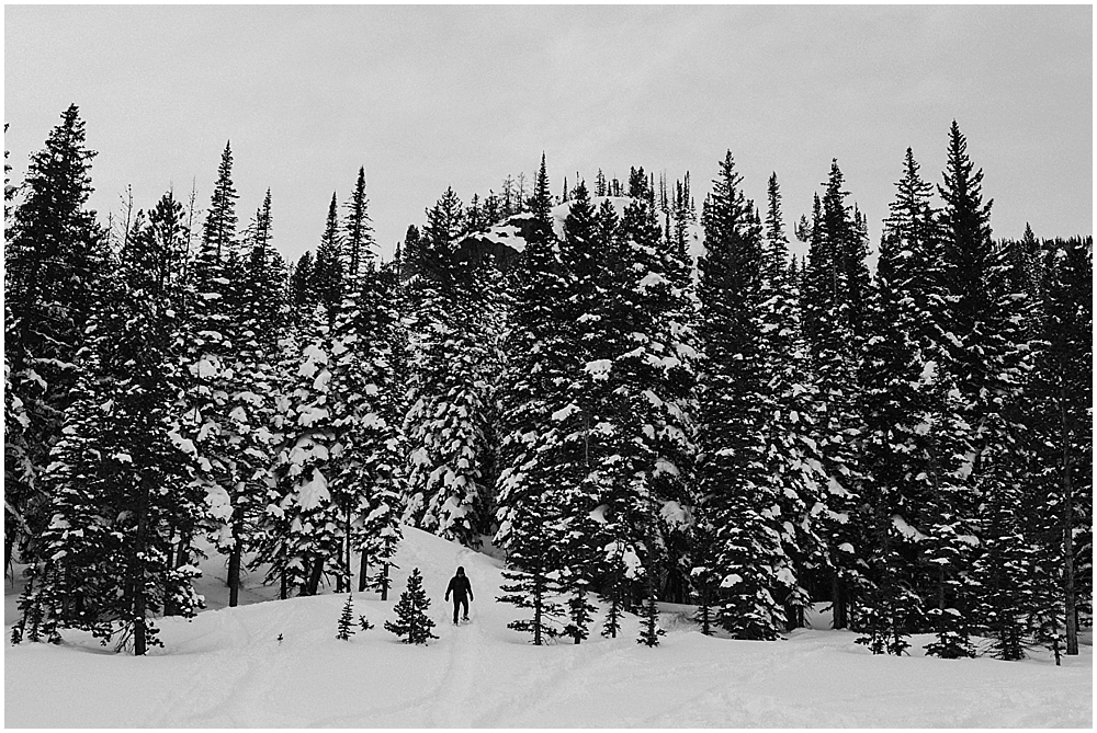 winter Rocky Mountain National Park wedding