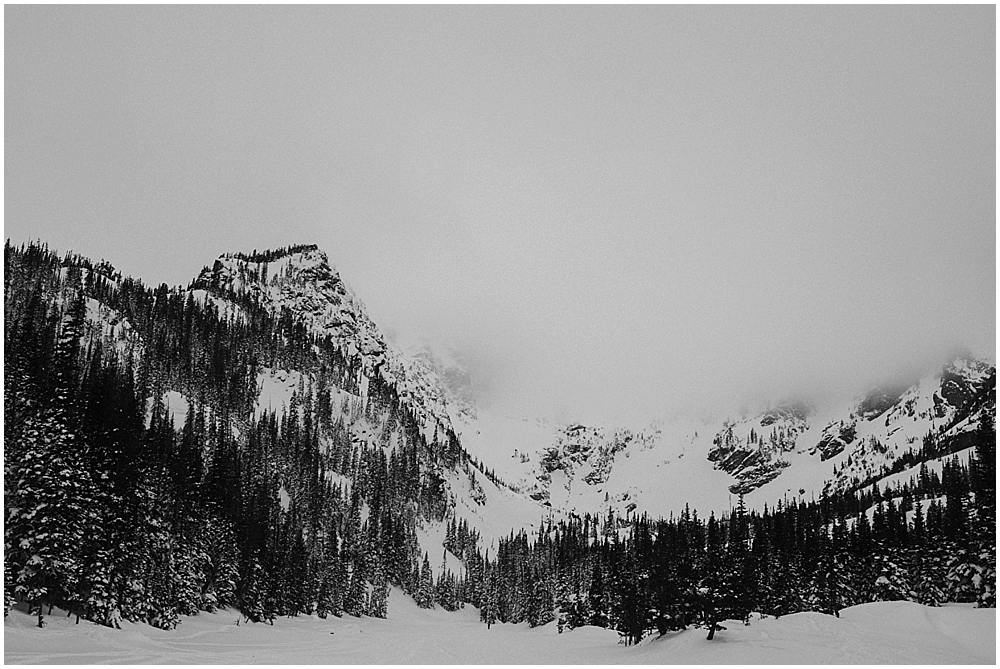 Colorado Rockies winter wedding 