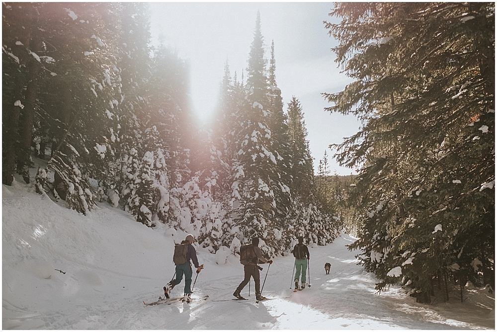 Colorado skiing engagement session