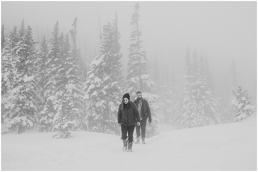 Engagement photos Rocky Mountain National Park 