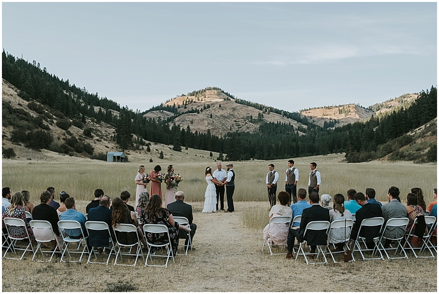 outdoor wedding Methow Valley 