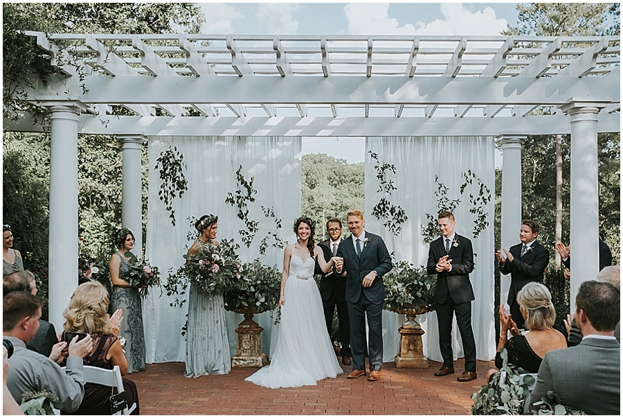 Highgrove Estate outdoor wedding ceremony 