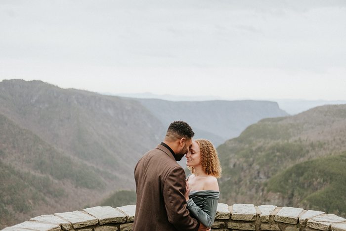 Boone Engagement Photographer x Boone Engagement Photographer x