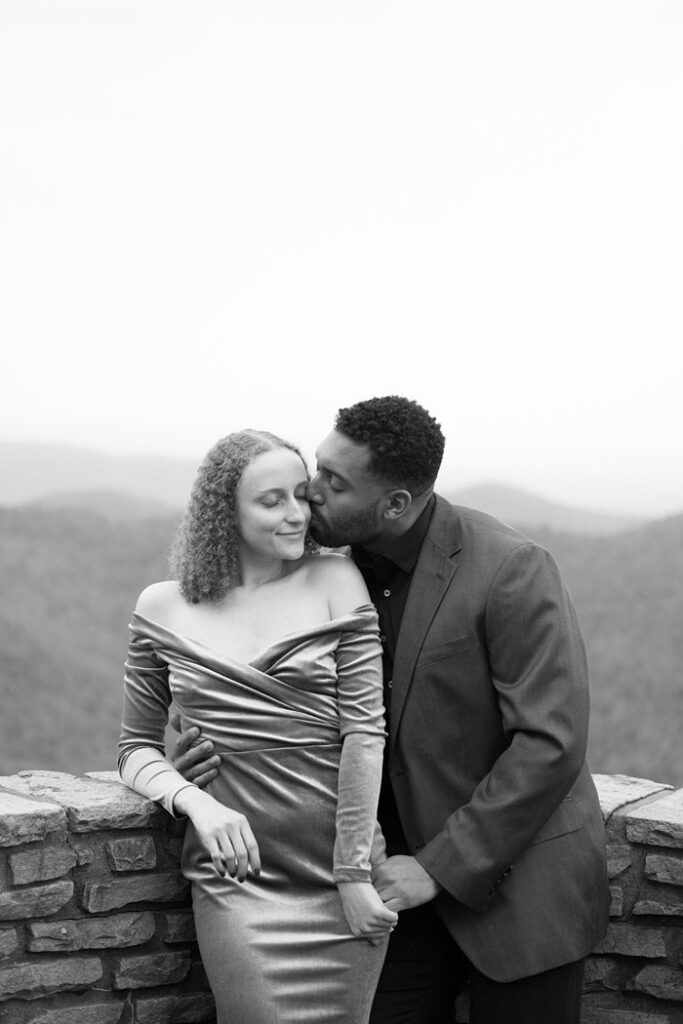 Boone Engagement Photographer x Boone Engagement Photographer x
