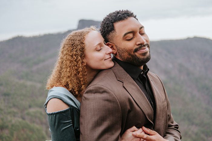 Boone Engagement Photographer x Boone Engagement Photographer x