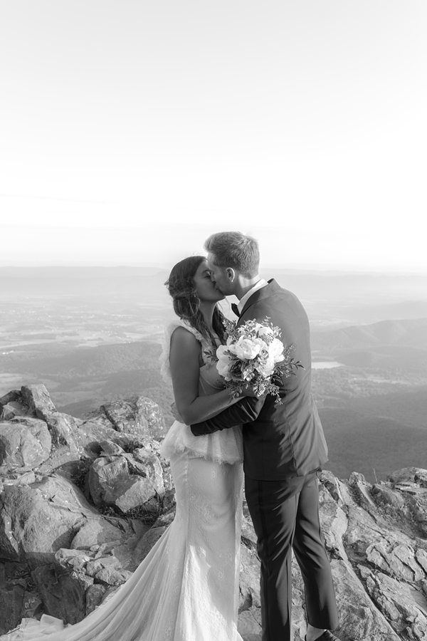 shenandoah elopement photographer virginia x