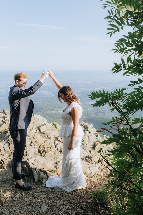 shenandoah elopement photographer virginia x