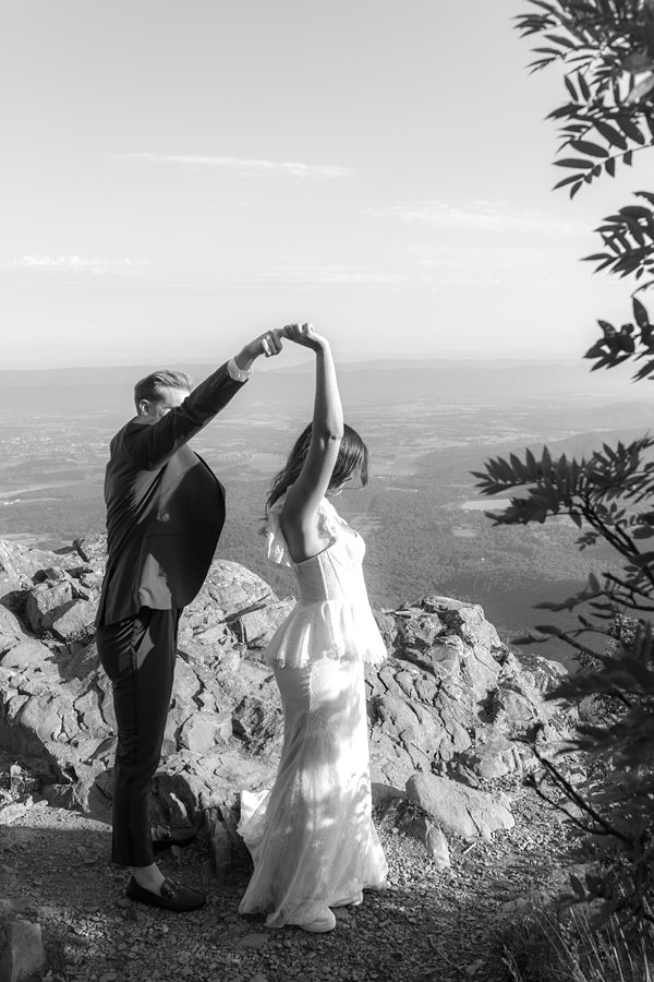 shenandoah elopement photographer virginia x