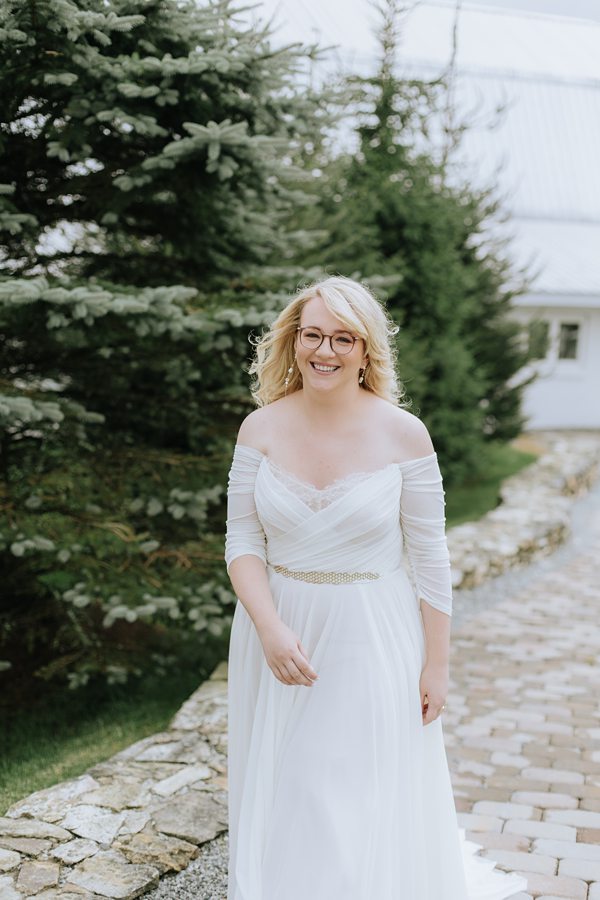 Boone Wedding Photographer Overlook Barn Banner Elk x