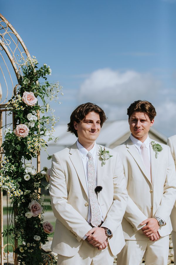 Boone Wedding Photographer Overlook Barn Banner Elk x