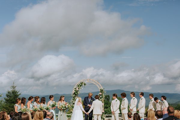 Boone Wedding Photographer Overlook Barn Banner Elk x