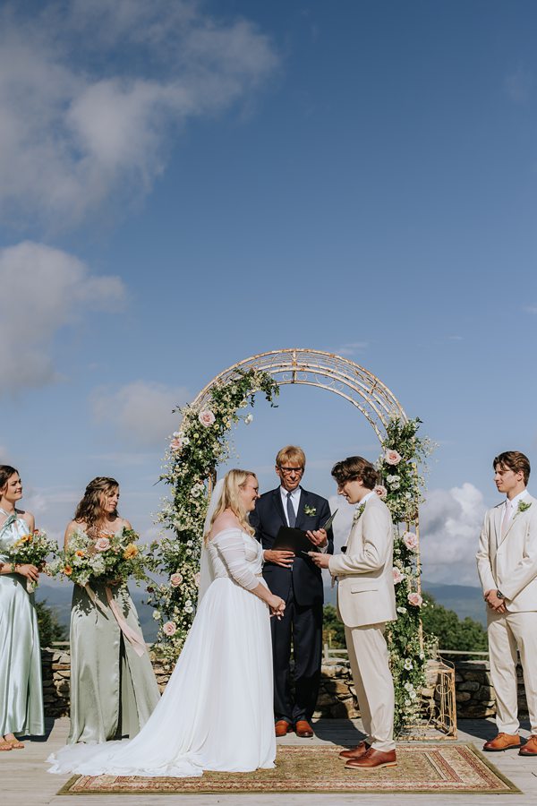 Boone Wedding Photographer Overlook Barn Banner Elk x