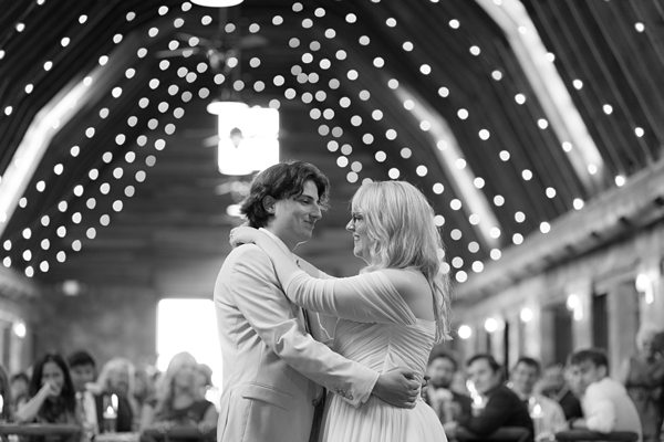 Boone Wedding Photographer Overlook Barn Banner Elk x